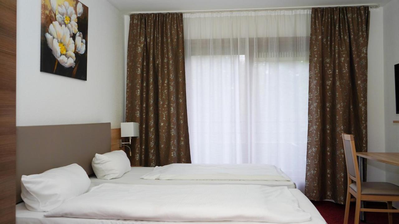 Itm Hotel Deutsches Haus Amburgo Esterno foto